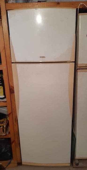 2 qapılı Vestel Soyuducu Satılır, rəng - Ağ, Təkərli