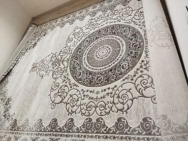 Xalça satılır. Yenidir istifadə olunmayıb. Ölçü 3/5e. Alınıb 1000 AZN — 3