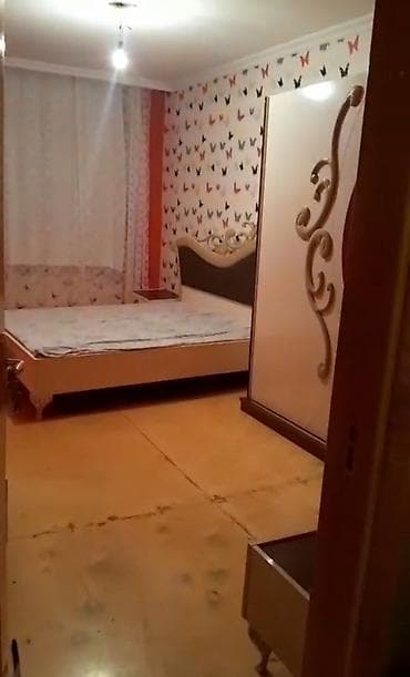 kiraye ev nermanovda: Abbas Səhət Gülər marketin arxasndakı binalarda 5/5 iki otaq 300 — 4