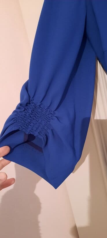 pulsuz geyimler: Hamsı brend mallardı.Baha alınıb.hərəsi 1-2dəfə geyinilib — 22