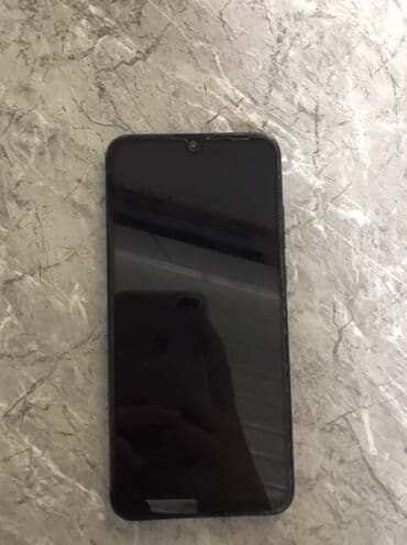 telefonun: Məhsul: Mavi rəngli smartfon Xüsusiyyətlər: - Ekran: çərçivəsi nazik — 1