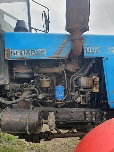 Сельско-хозяйственное оборудование: Belarus 892 təkərli traktor Texniki xüsusiyyətlər və komplektasiya: - — 7