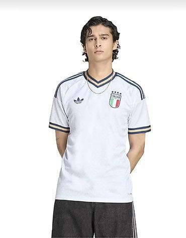 mili geyimler: •Orijinaldır, sifarişlə 2 həftəyə gətirilir❗️ •Razmerləri var, şortik — 1