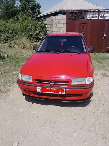 w202 qapi uzluyu: Opel Astra: 2 l | 1992 il 250000 km Hetçbek — 2