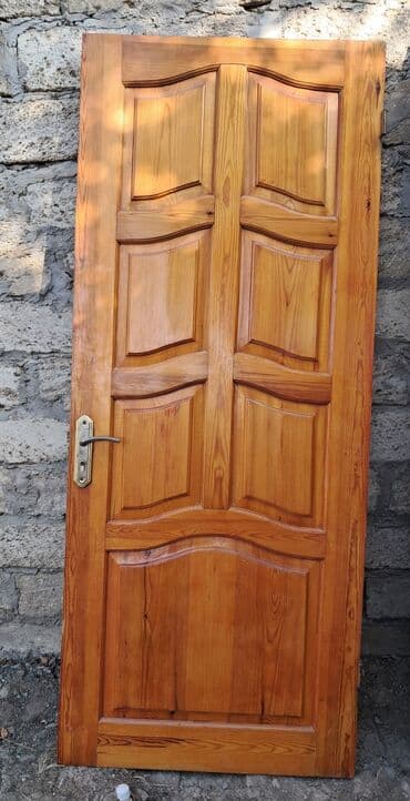 Məhsul: Taxta qapılar və plastik pəncərə - Qapı 1: Tam taxta, bal