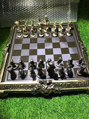 Спортивные игры: Şahmat bronz materialdan hazirlanib 43x43 olcusu cox keyfiyyetli — 2