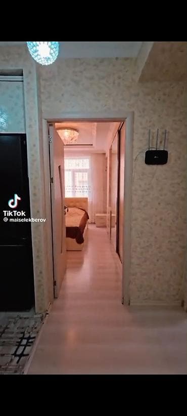 Salam ev kirayə verilir masazır qutuluş 93də yerləşir 3cü mərtəbə