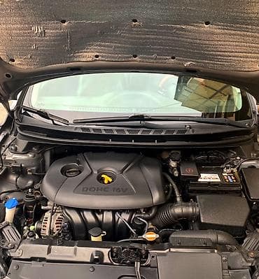 avtomat maşın: Hyundai Elantra: 1.8 l | 2012 il Sedan — 5