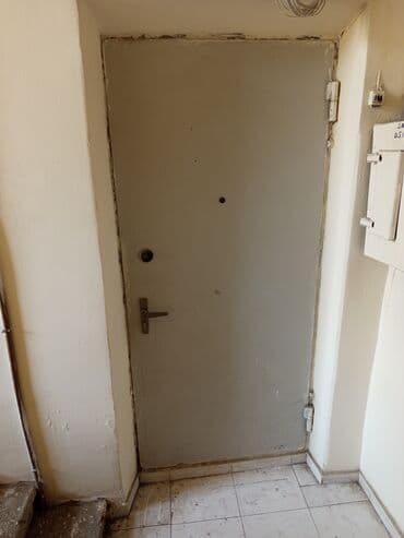 asinkovu demir: Metal giriş qapısı - Material: polad/metal konstruksiya - Rəng: boz - — 1