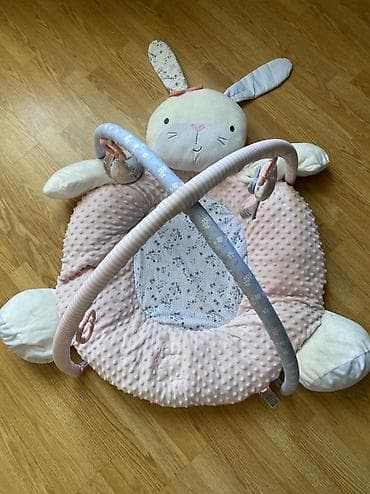 Uşaq üçün oyun xalçası və inkişafedici gym. Chox az istifade olunub lalafo.az -da Uşaq üçün oyun xalçası və inkişafedici gym. Chox az istifade olunub