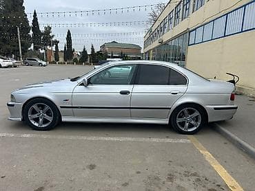 r17 disk təkər: BMW 5 Series (E39) sedan – gümüş rəng - Kuzov: 4 qapılı sedan, M — 5