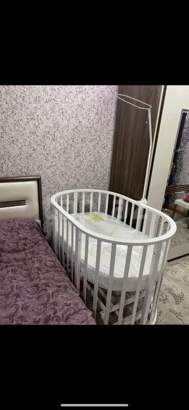 aloye: Oğlan və qız üçün, İşlənmiş, Yumru, Beşik, Dəstsiz, Matras ilə, Yellənmə mexanizm ilə — 2