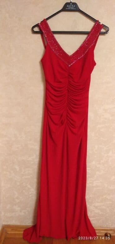 uzun qizil sirqalar: 1dəfə geyinilib, yüksək qiymətə alınıb — 4