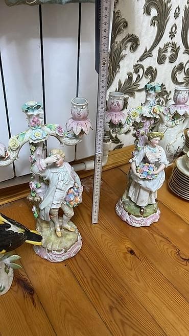 ev üçün dekor: Məhsul: Porcelain şamdan cütü – fiqurlu, əl işləməli - Kompozisiya — 1