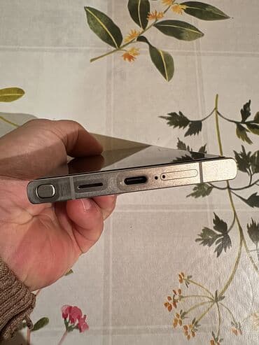 tankda bir paltaryuyan maşını al: Samsung Galaxy S24 Ultra, 256 GB, rəng - Qızılı — 10