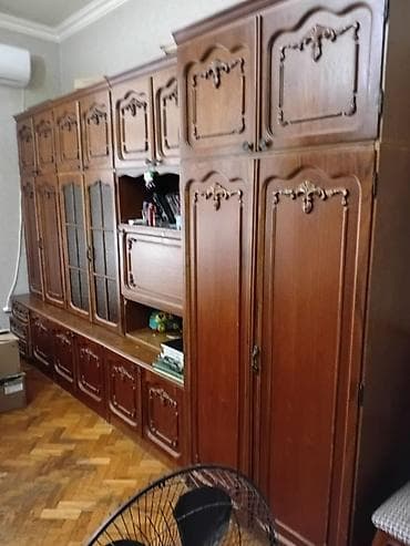 divarda yolka: Klassik üslubda böyük qonaq otağı “stenkası”/divar dolabı dəsti — 2
