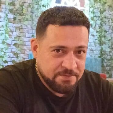 mebel ustasi isi axtariram: Donerci ustayam her novunu cewidini bilirem — 1