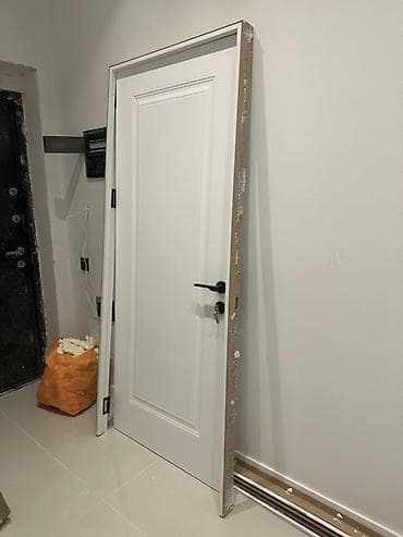 4 ededi 3 otaq 1 hamam qapısı yenidi istifade olunmayıb