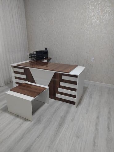 ofis ucun kreslolar: ✅Stokda: 4 ədəd var ✅Yenidir! qiymət real öz qiymətidir! — 2