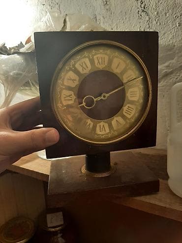 sederek saat dukani: Masaüstü saatlar, Mexaniki — 1