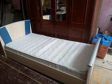 Oğlan və qız üçün, İşlənmiş, Çarpayı, Bazasız, Matras ilə, Siyirməsiz