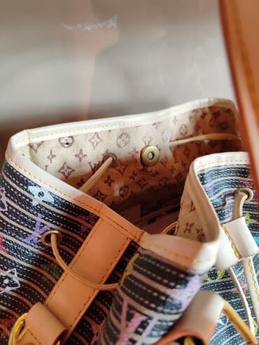 ikinci el apple watch: Fransanındır, Louis Vuitton firması, çox az istifadə olunub, içərsində — 3