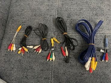 Кабели для аудио и видео: AV kabelləri dəsti Məhsulun tərkibi: - 3.5 mm TRRS (4-pole) kişi jack — 1