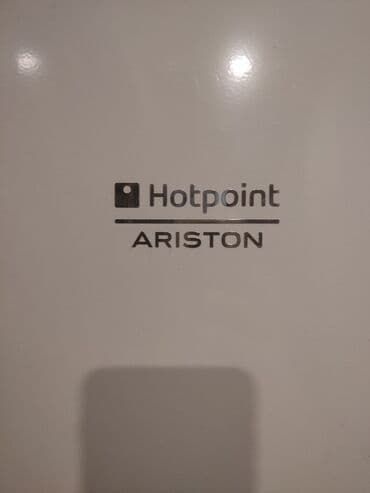 mətbəx tərəzisi: Hotpoint Ariston iki qapılı soyuducu - Rəng: ağ, minimalistik dizayn — 2