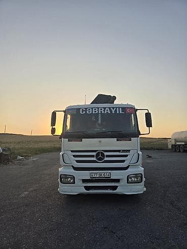 Mercedes-Benz Axor kran-manipulyatorlu bortlu yük maşını 6 tonluq kran