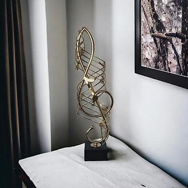 Картины и портреты: Фигура, Металл, цвет - Золотой — 1