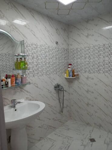 1 otaqlı kohnə tikili: Bakı, Bakıxanov qəs., 1 otaqlı, Köhnə tikili, m. Neftçilər, 45 kv. m — 12