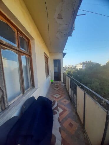 bakıxanov qəsəbəsi kiraye: Satılır: işıqlı, geniş zal otağı Bakıxanovda İcranın arxasında 7/9 — 16