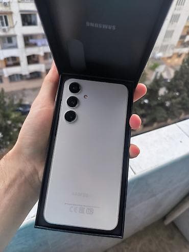 Samsung Galaxy S24+, 256 GB, rəng - Ağ, İki sim kartlı lalafo.az -da Samsung Galaxy S24+, 256 GB, rəng - Ağ, İki sim kartlı