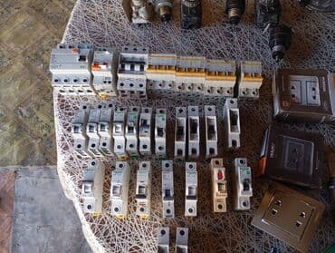 купить обои в баку онлайн: Şəkildə gördüyünüz hamsi satılır. kime ne lazımdır vapsapda yazsın — 29