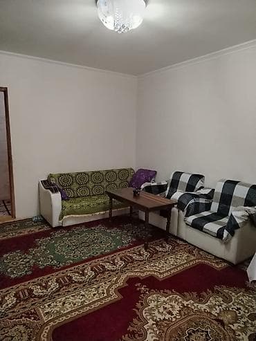 ev: 5 otaqlı, 120 kv. m, Orta təmir — 2