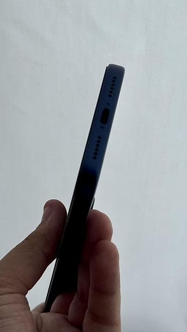 iphone 16 pro maks: IPhone 17 Pro Max, 256 GB, Göy, Simsiz şarj — 5