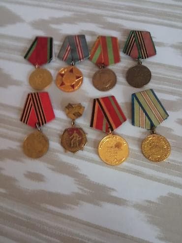Sovet dövrünə aid kolleksioner medallar dəsti • Ümumi say: 10 ədəd • — 1