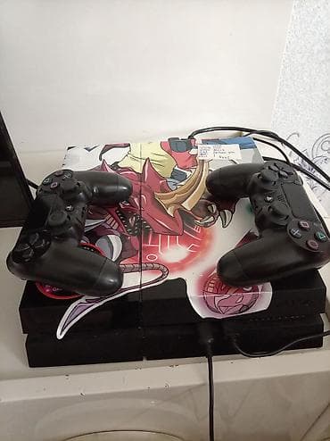 PlayStation 4 proşifka lı sadə madel . 2 ədəd orjinal ps4 pultu və