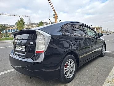 prius yarasa: Toyota Prius: 1.8 l | Hetçbek — 3