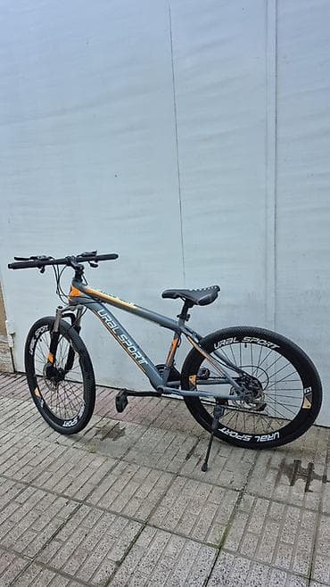 Ural Sport dağ velosipedi - Çərçivə: yüngül ərintili, rəng