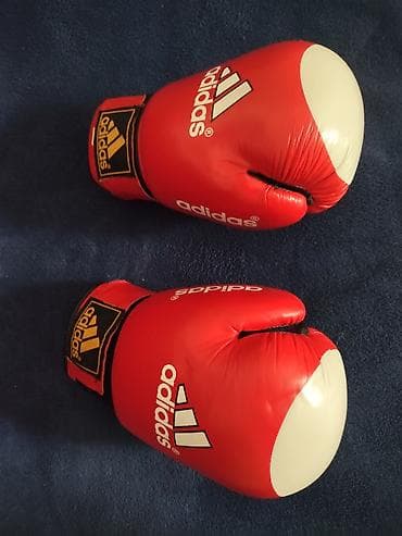 boks adam: Məhsul: Adidas boks əlcəkləri (cüt) 2 dəfə istifadə olunub, problemi — 2