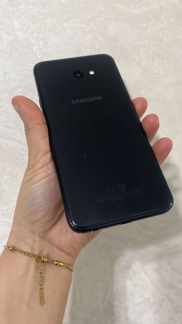 ayfon 12 qiyməti: Samsung J4 . Yaddaş 64 . Zaryatqasi var. Qiymet 70 azn. Unvan Yasamal — 1