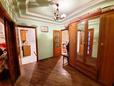 ist petrol tbilisi prospekti: Bakı, 5 otaqlı, Köhnə tikili, m. Həzi Aslanov, 140 kv. m — 18