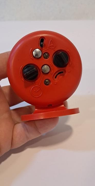 Настольный будильник Слава, в хорошем рабочем состоянии. СССР 1970х — 7