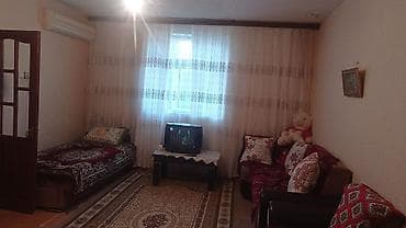 sumqayit 8 ci mikrorayon kiraye evler: Satılır.Sumqayıt 16cı mkr,2 mertemenin 1ci mertebesi,2 otaqlı — 5