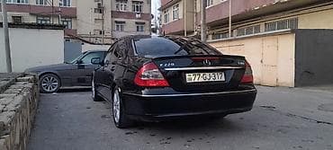lider disk: Mercedes‑Benz E‑Class (W211) sedan – qara rəng, 4 qapı, 5 yerlik. - — 10