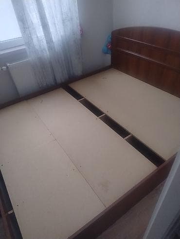 tek matraslar: İşlənmiş, Təknəfərlik çarpayı, Bazasız, Matras ilə, Siyirməsiz — 8