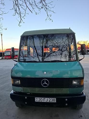 Mercedes-Benz : 3.9 l | 1991 il Mikroavtobus