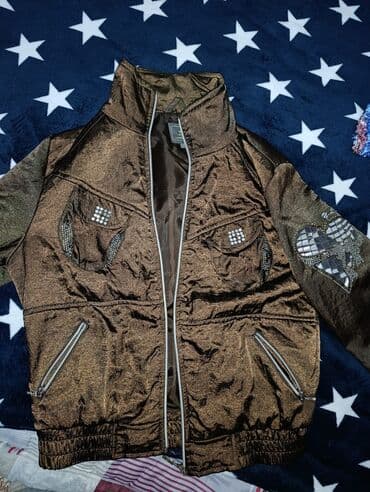 женские спортивные костюмы с стразами: Qadın üçün parıltılı bomber gödəkçə - Rəng: qəhvəyi-bronz metallaşmış — 2