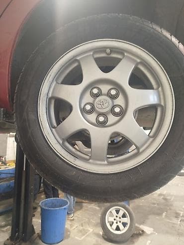 13 luk disk: Disk təkər Toyota 205 / 65 / R 15, 5 Boltlu — 2